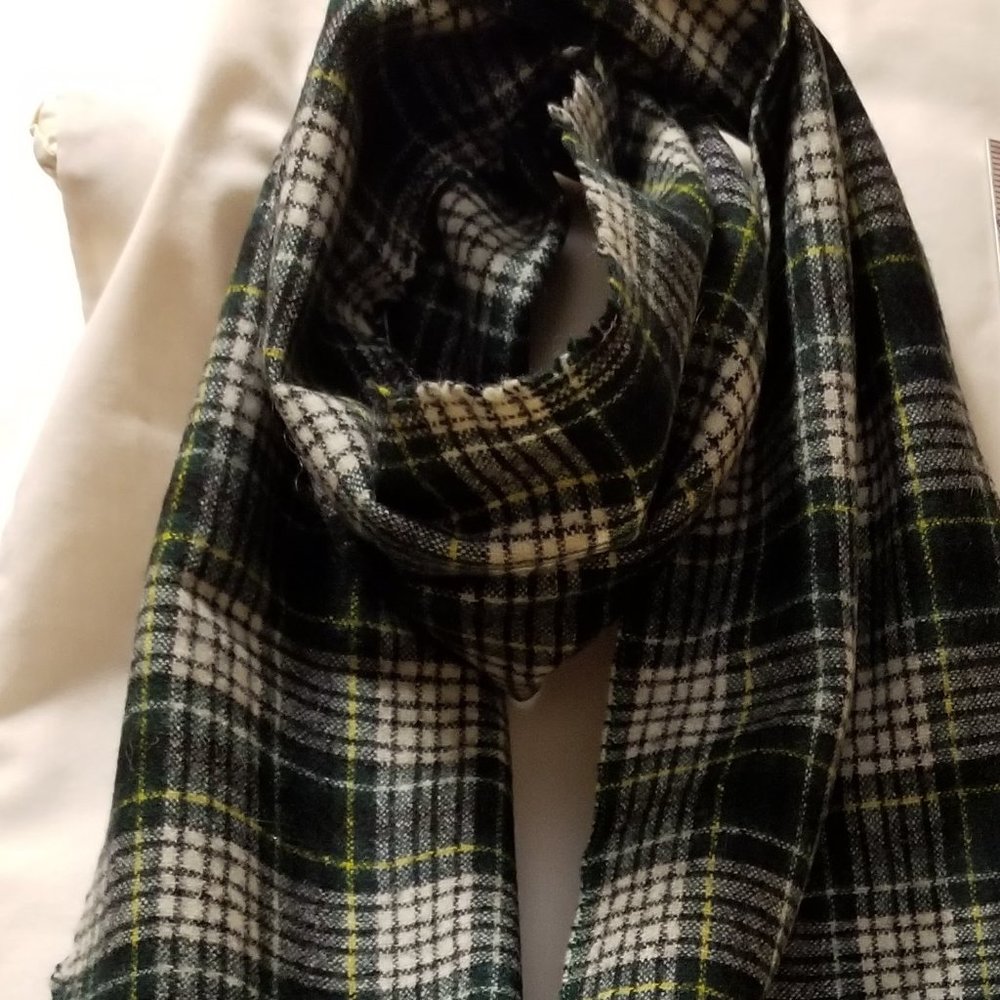 Wool Scarf 25 inches Tartan Plaid Blue Green